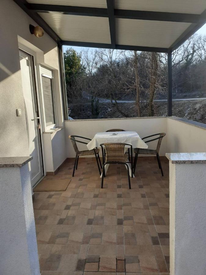 Iva Apartments Šilo Exteriör bild