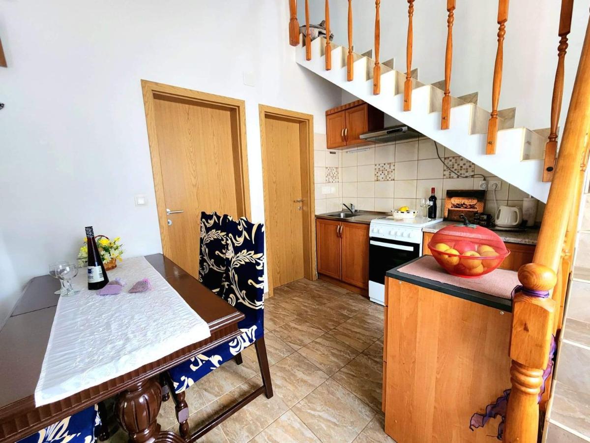 Iva Apartments Šilo Exteriör bild
