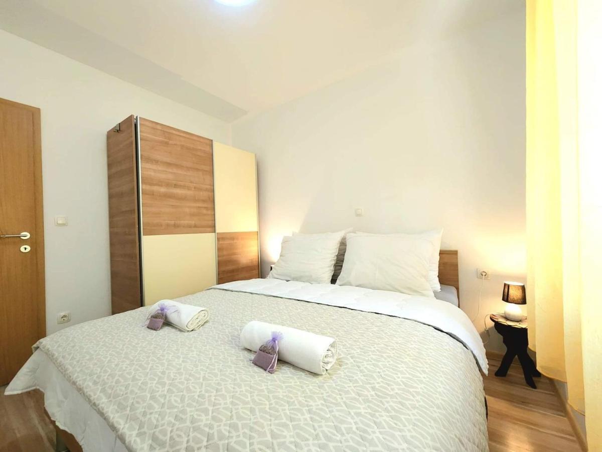 Iva Apartments Šilo Exteriör bild